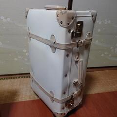 イタリア製ｶｼﾞﾊﾞ社モノグラムアタッシュケース