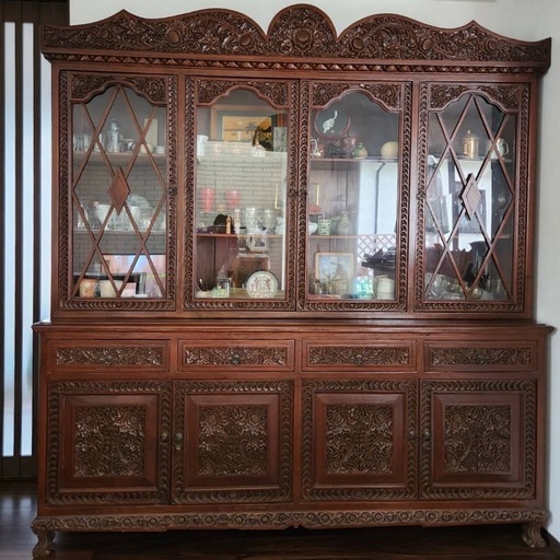 【交渉中】手彫りチーク材　収納家具