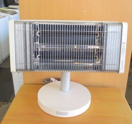 ダイキン 遠赤外線暖房機 セラムヒート ERFT11VS-W 2018年製 電気