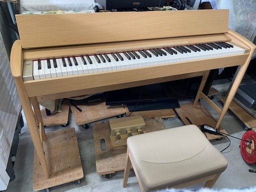 お薦め品‼️ローランド\u0026karimoku kiyola KF-10 2022年