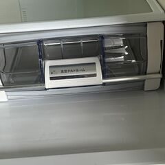 HITACHI ノンフロン冷凍冷蔵庫 R-S27JV(XN) 265L/61kg 2018年製　 3ドア クリスタルシャンパン　お近くなら無料配達いたします