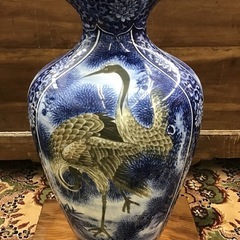 有田焼　松右衛門　染付　松鶴鷹三面窓絵山水図　大花瓶　飾り壺