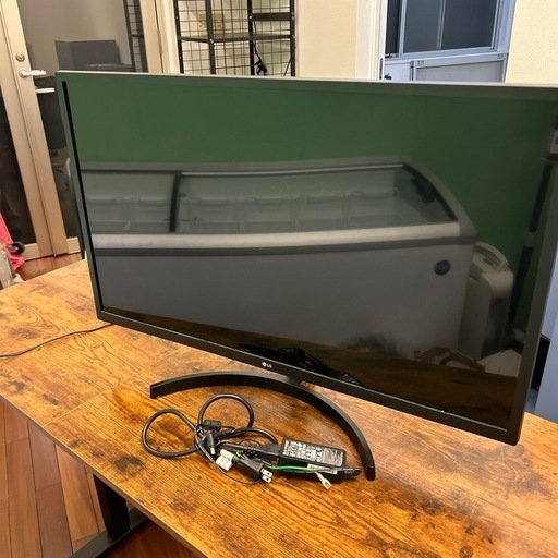 【中古美品】LG モニター ディスプレイ 32MN600P-B 31.5インチ/フルHD/IPS/HDMI、DisplayPort/FreeSync/フリッカーセーフ、ブルーライト低減機能