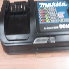 マキタ makita TM30D マルチツール 中古品 バッテリ10.8V 4.0Ah一個