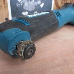 マキタ makita TM30D マルチツール 中古品 バッテリ10.8V 4.0Ah一個