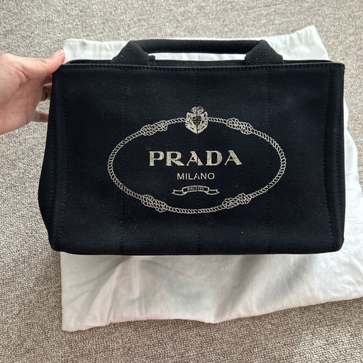 PRADA カナパ
