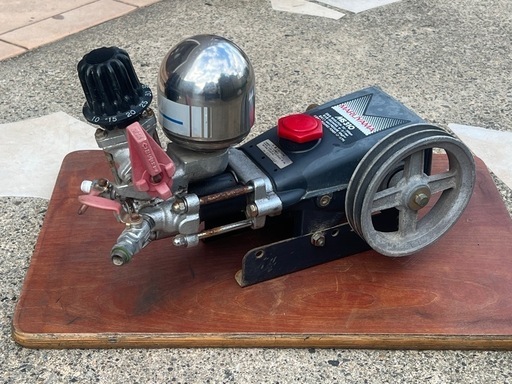 丸山動力噴霧機