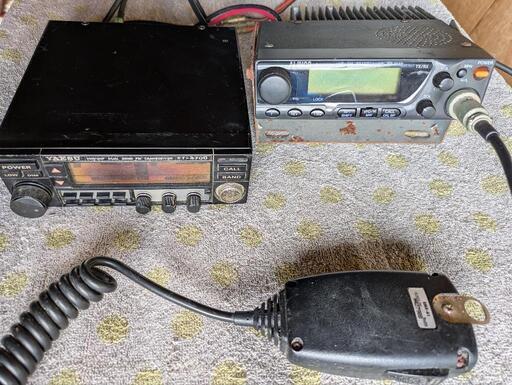 ヤエス YAESU アマチュア 無線機　FT-4700 DR-M40 動作未確認 ジャンク　FMトランシーバー セット