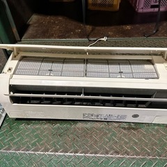 日立ルームエアコン　白くまくん　2.2kW 格安で！