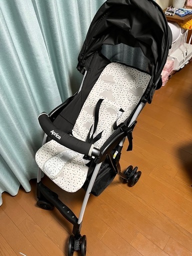 ベビーカー（新品未使用）アップリカ　マジカルエアー