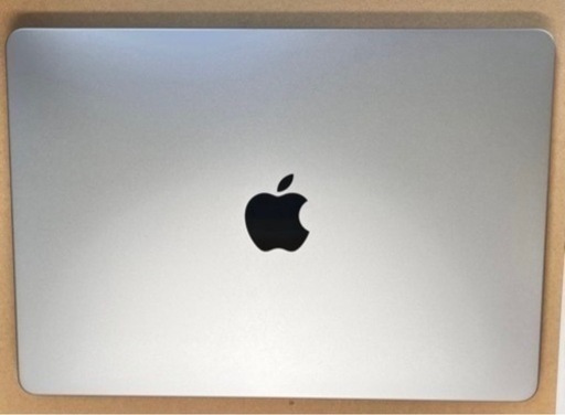 ほぼ未使用　MacBook Air M3 2024 8コア 256GB