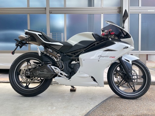 メガリ250R