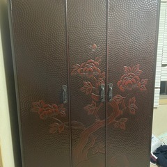 鎌倉彫り洋服タンス