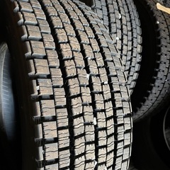 トラック用のタイヤ 245/70R/19.5 たくさんあります！西郷村の通販はau 