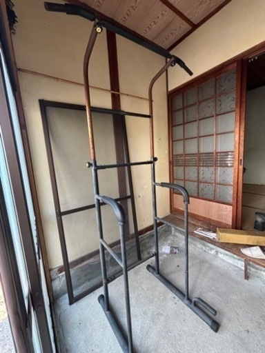 チンニングスタンド、懸垂、筋トレにどうぞ