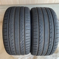 HF805 275 30 R20タイヤ2本