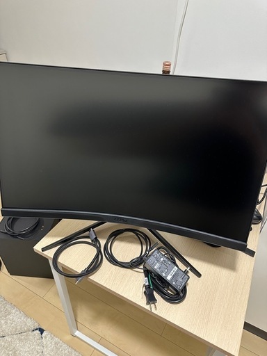 PCパーツ MSI Curved Gaming Monitor 27 in