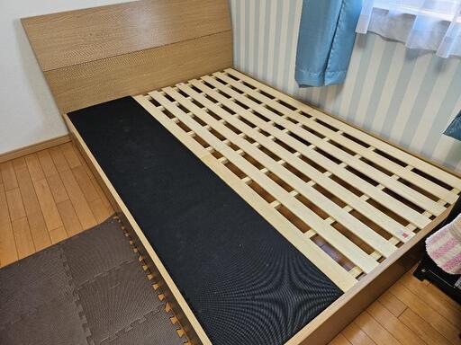 ニトリ　ダブルベッド