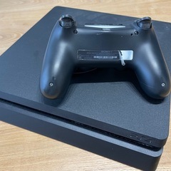 【受け渡し予定/受付停止中】【ソフト付き/動作確認済み】PS4本体+コントローラ