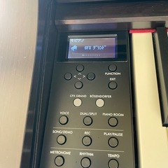 中古美品YAMAHA  CLP-735R 20年製　高低調整可能椅子付き