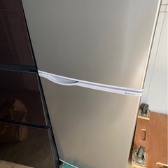 2019年製✨シャープ SHARP 冷蔵庫 (幅48.0cm) 128L 2ドア(右開き) シルバー系 SJ-H13E-S(0921k)