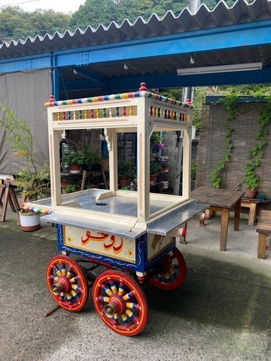 中東のアイスクリーム屋台