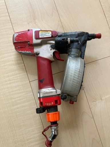 高圧釘打機