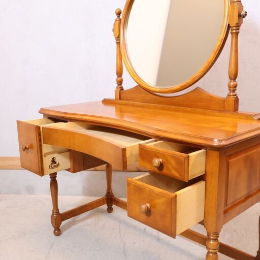 横浜クラシック家具 Daniel(ダニエル)のアーリーアメリカンシリーズ A