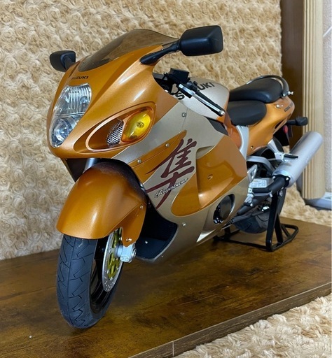 【飾り】1/4バイク隼ダイキャストモデル（ディアゴスティーニ）