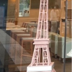 引き取り・期間限定　特大エッフェル塔　2メートル　
ホワイト　ピンクあり