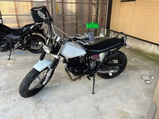 ヤマハ tw200