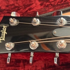 ギター　Taylor214ce DLX BLACK ハードケース付き　アコースティックギター