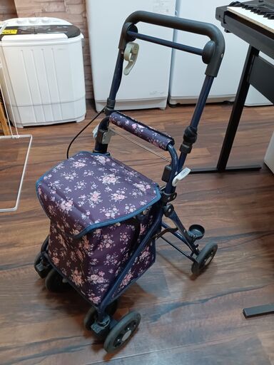 マキテック　シルバーカー　サイズ（約）幅43×奥54×高83　　■近隣配送無料 買取GO‼　栄和店