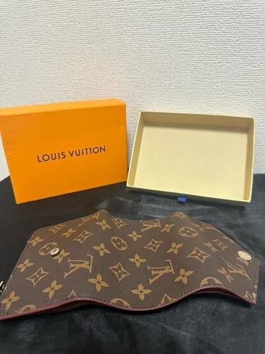 LOUIS  VUITTON(ルイ・ヴィトン)