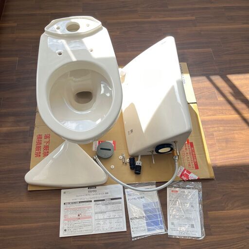 新品未使用　TOTOのトイレ　コンパクトリモデル　コーナータイプ　譲ります