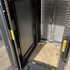 HP 10622 G2 サーバーラック 鍵付き キャスター付き　ラック