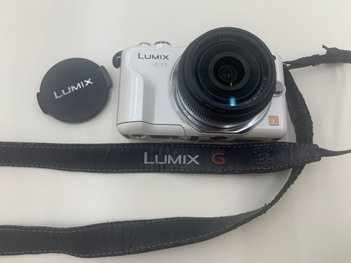 Panasonic デジタル一眼レフカメラ　LUMIX GF3