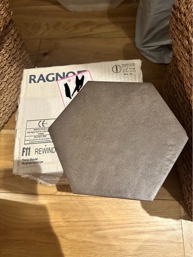 ヘキサゴン　タイル　ブラウン　タバコ　RAGNO 6箱+α