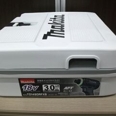 展示未使用品 マキタ TD149DRFXB 黒 18V/3.0Ah 充電式インパクトドライバ バッテリ×2個 充電器付き makita 電動工具 苫小牧西店