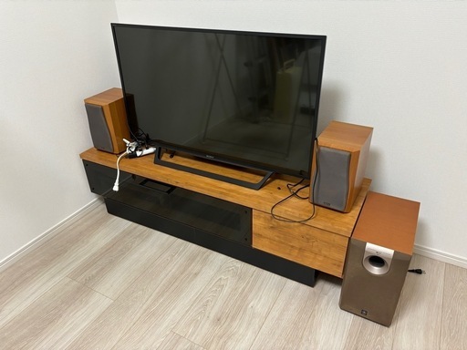 テレビ一式(テレビ台・ブルーレイ・スピーカー)