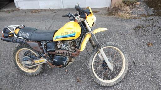 レストアベース　SUZUKI　RD125