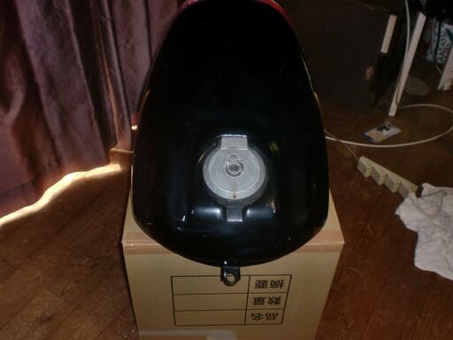 cbr400f ガソリンタンク当時物 キズ塗装浮き錆有り 燃料コック