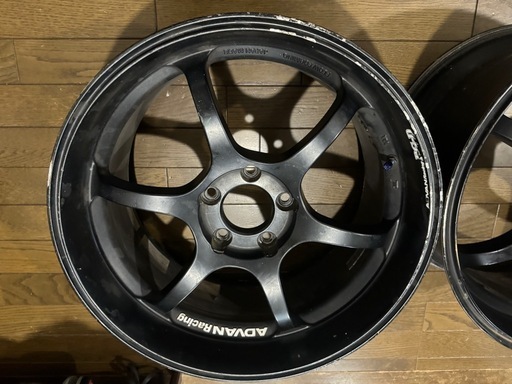 アドバン RG-D 18インチ 9J+45 114.3 5穴 2本 単品1本 アドバン RG-D 18インチ 9J+45 114.3 5穴 2本 単品1本