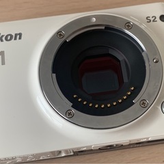 ミラーレス一眼 
nikon1 s2ダブルズームキット