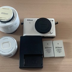 ミラーレス一眼 
nikon1 s2ダブルズームキット