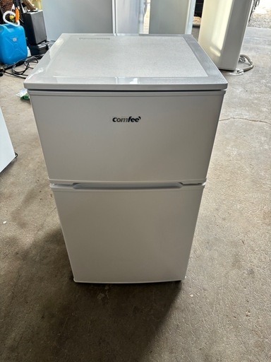 【取引中】comfee RCT90WH/E ノンフロン冷凍冷蔵庫　2022年製