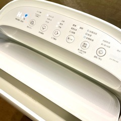 【武蔵小山店】シャープ SHARP 衣類乾燥除湿機 除湿器 除湿機 乾燥機 衣類乾燥機 ハイブリッド方式 パワフルタイプ プラズマクラスター25000搭載 14～28畳（50Hz） ホワイト系 CV-PH140-W 2022年製