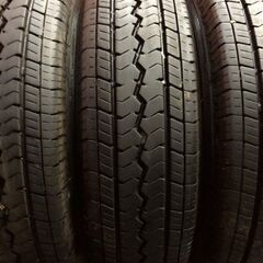 TOYO V-02e 195/80R15 107/105L LT 15インチ 夏タイヤ 4本 23年製 バリ溝 ハイエース キャラバン等　(VTH026) 