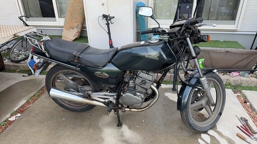 ホンダの名車CBシリーズの末弟CB１２５T