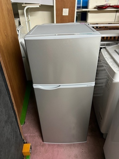 【八戸市内配送無料】 冷蔵庫　130L　2022年式　SHARP　SJ-H13E-S